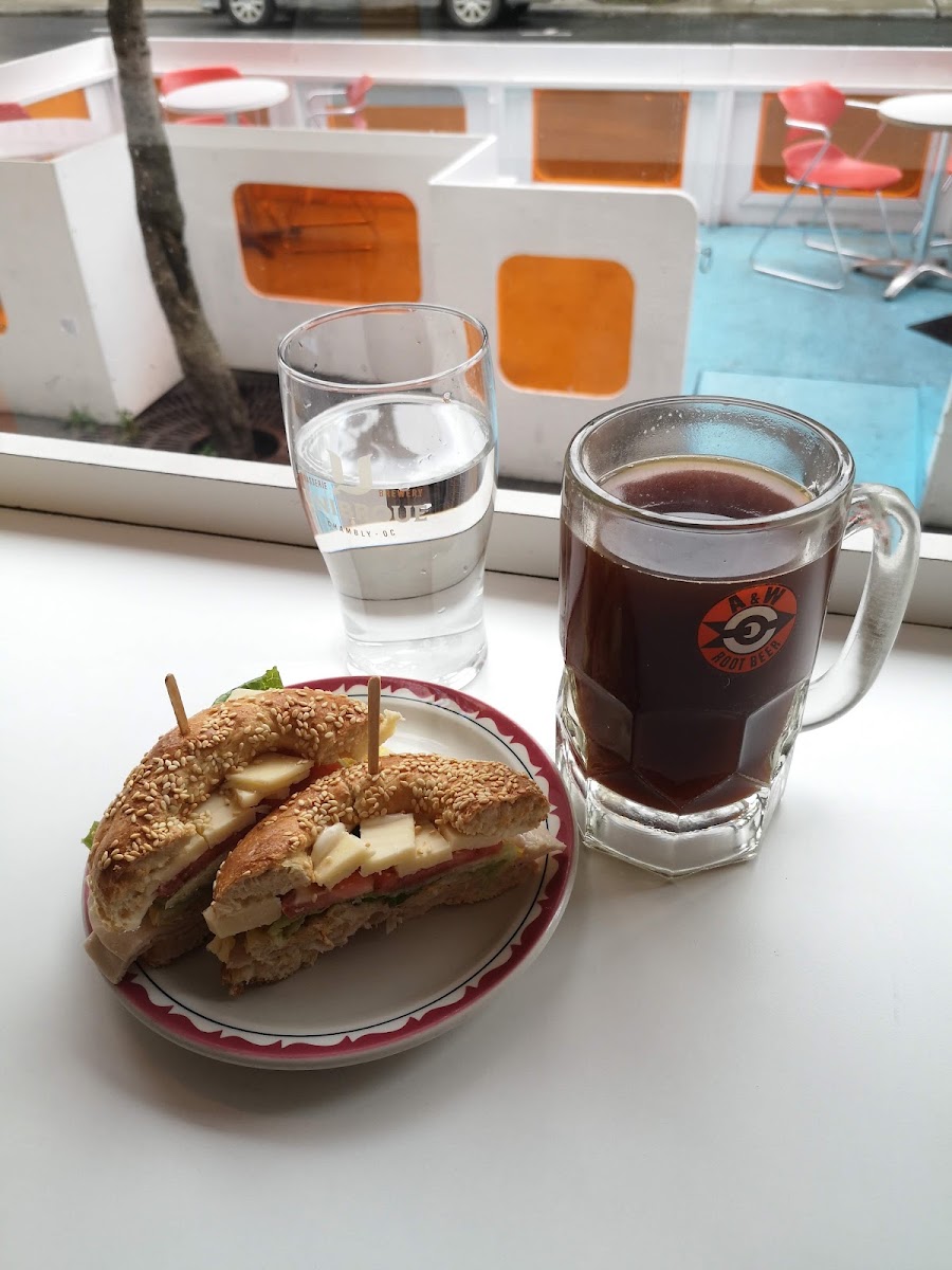 Atomic CaféPhoto 6