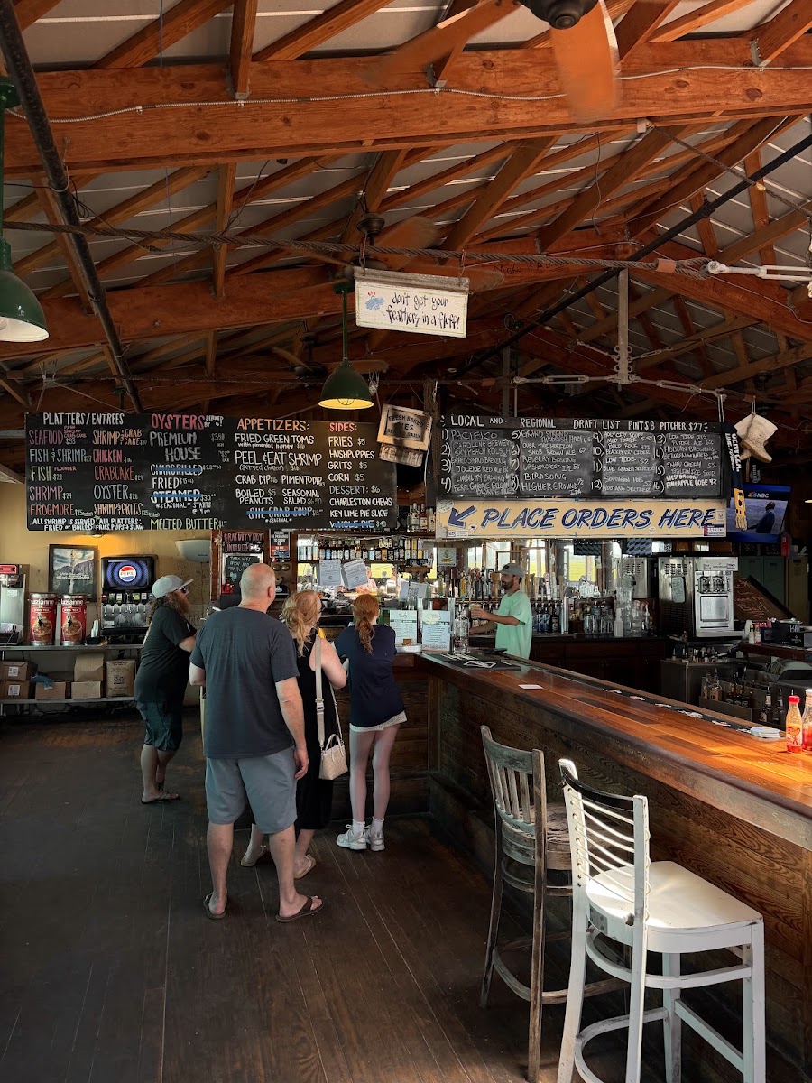 Bowens Island RestaurantPhoto 3