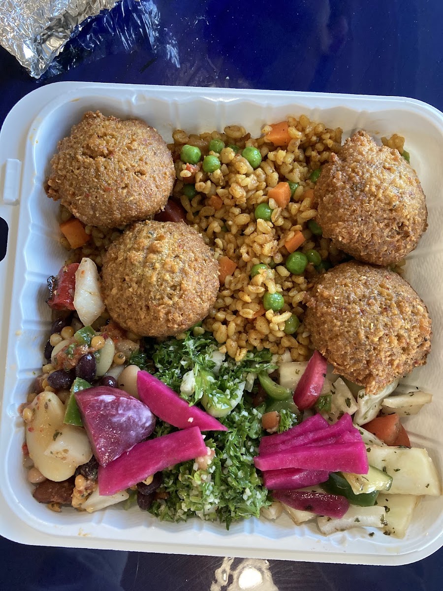 Tarek's CafePhoto 6